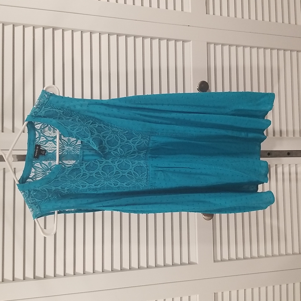 Torrid swiss dot top with back lace detail size 0